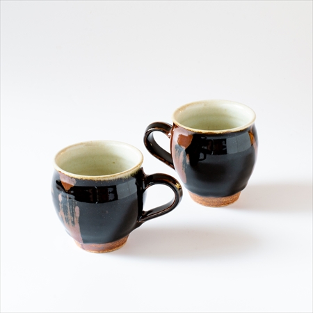 「佐久間藤太郎窯（さくま とうたろうがま）　コーヒーカップ（長）」×2個とチョコレートブレンド（200g）のセット